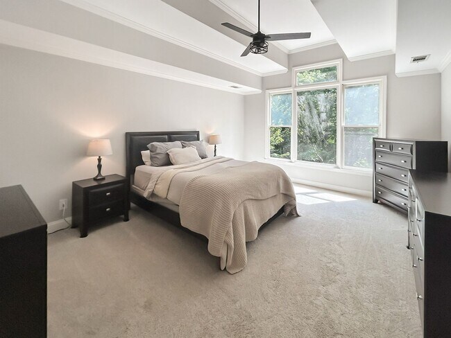 Building Photo - Stunning 5-Bedroom Executive Home in Kennesaw’s Preserve Falcon Hills!