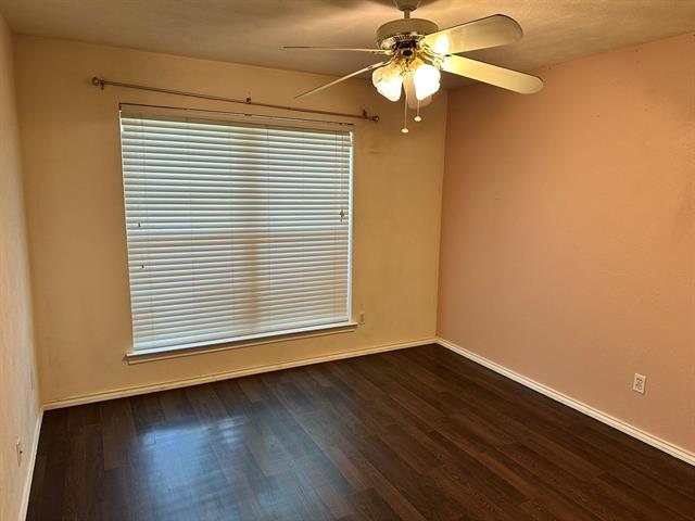Building Photo - 502 Spring Willow Dr