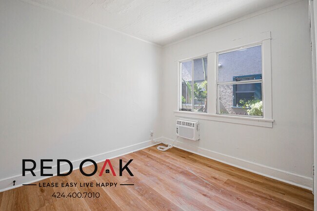 Building Photo - 4730 St Charles Pl