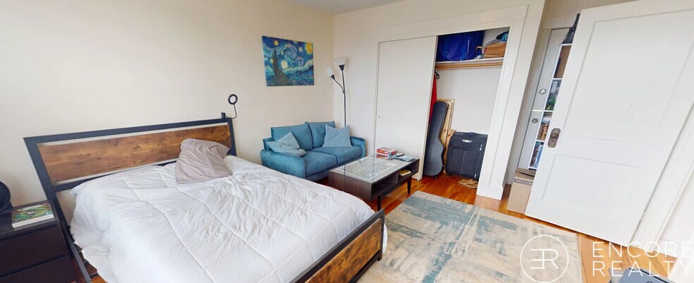 Building Photo - 402 Highland Ave