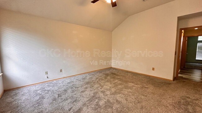 Building Photo - 17316 Valley Crst