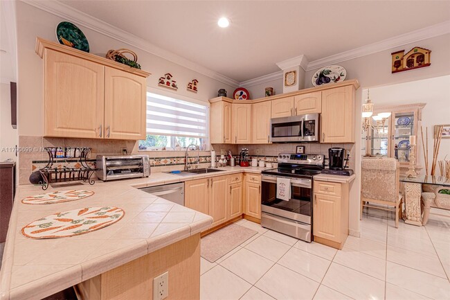 Building Photo - 7821 NW 160th Terrace