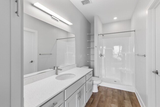 Building Photo - One Bed/One Bath - Poppy