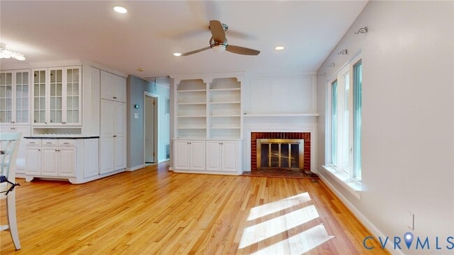 Building Photo - 405 N Gaskins Rd