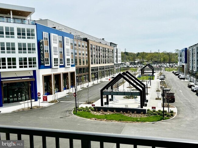 Building Photo - 1 Culvert Dr
