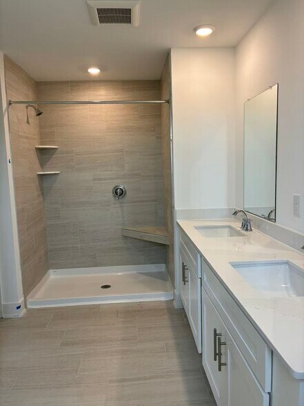 Building Photo - 5302 Mary Ashby Way