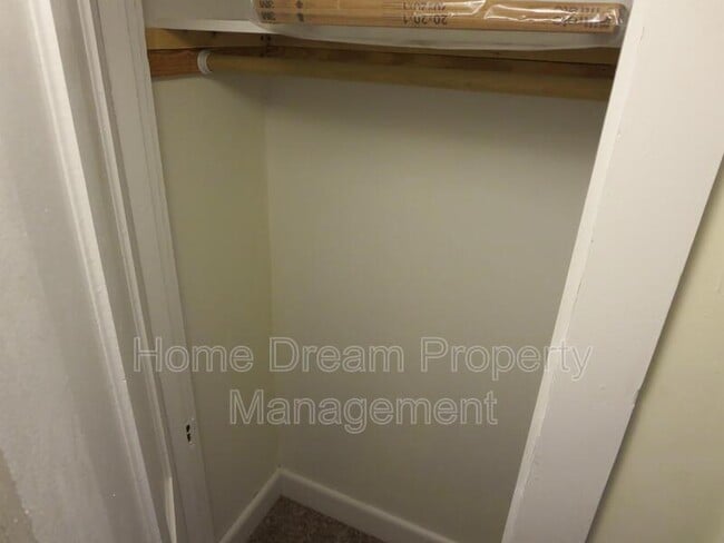 Building Photo - 961 Bryant Ave