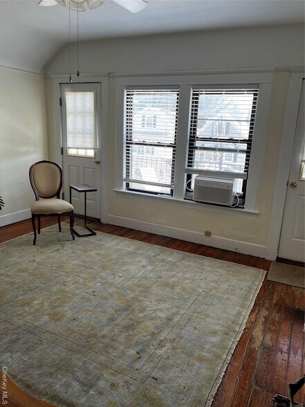 Building Photo - 51 Parkway Rd