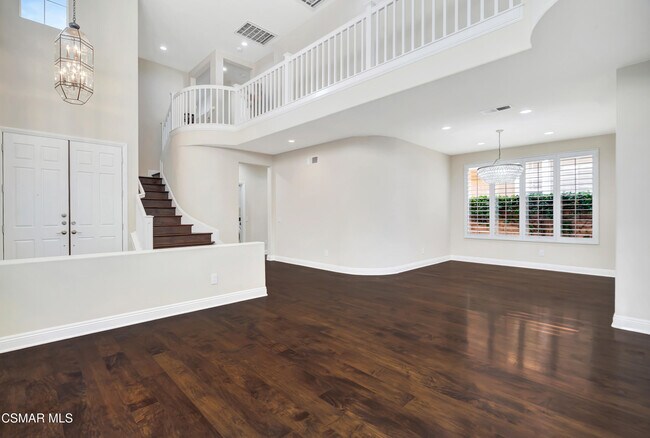 Building Photo - 3044 Ferncrest Pl