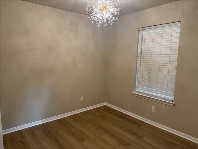 Building Photo - 10890 Royal Adrian Dr