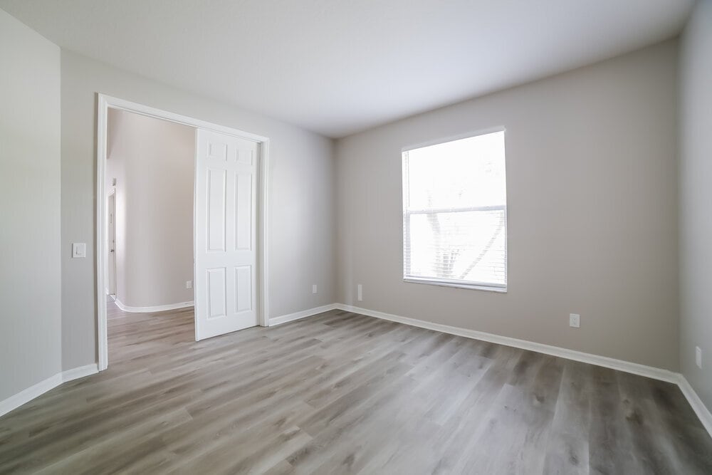Building Photo - 9613 Laurel Ledge Dr
