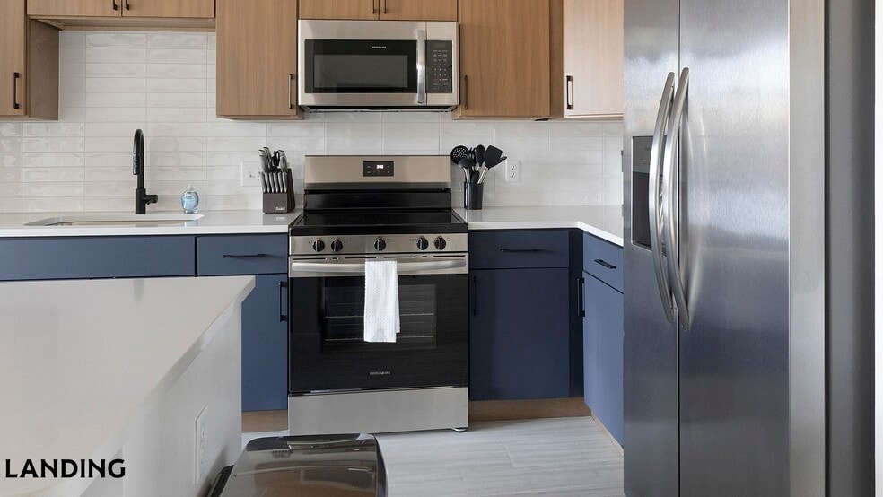 Building Photo - 1007 S Mint St