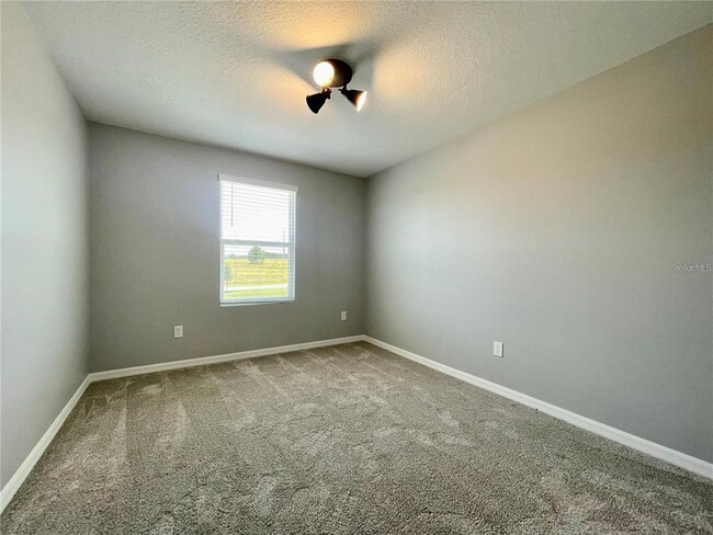 Building Photo - 2307 Garden Belle Dr