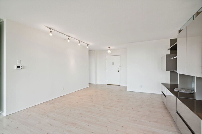 Building Photo - 2401 Pennsylvania Ave