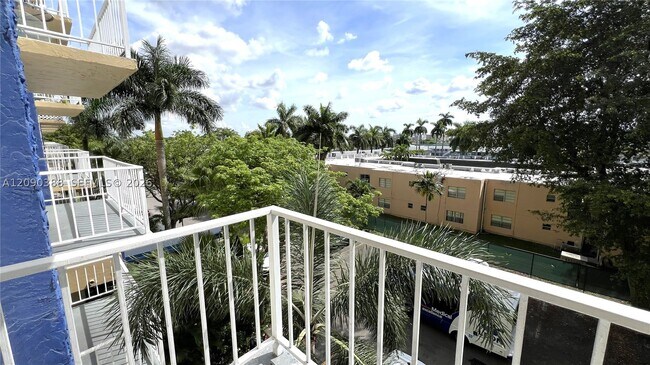 Building Photo - 4550 NW 9th St