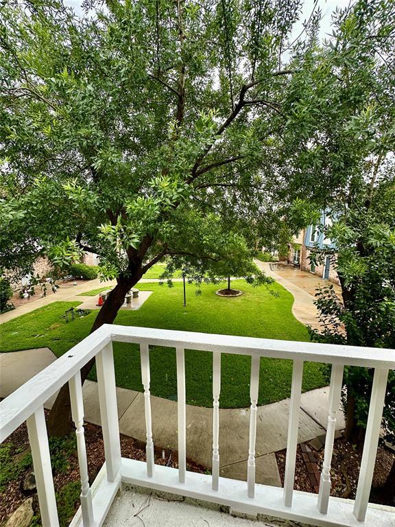 Building Photo - 10730 Briar Forest Dr