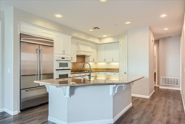 Building Photo - Gorgeous 4 Bd/4.5 Ba + Loft Home in 4S Ranch!!!