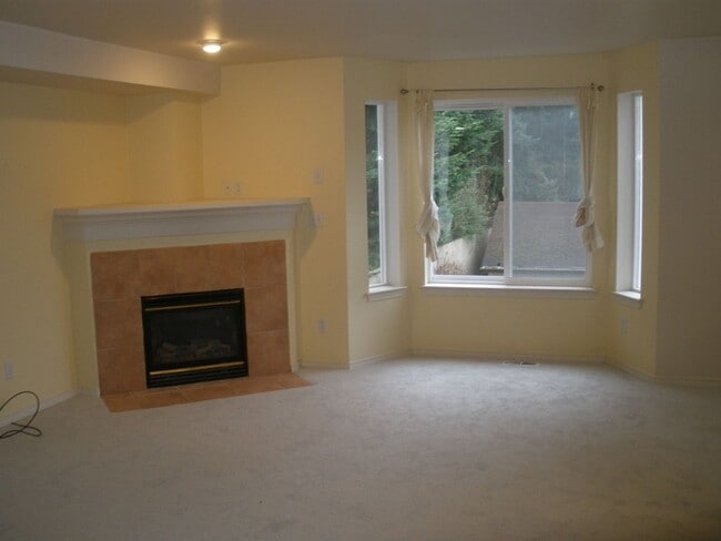 Building Photo - Loyal Heights/ Seattle