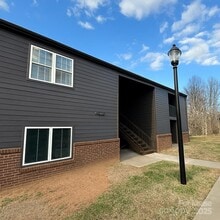 Building Photo - 8033 Cedar Glen Dr