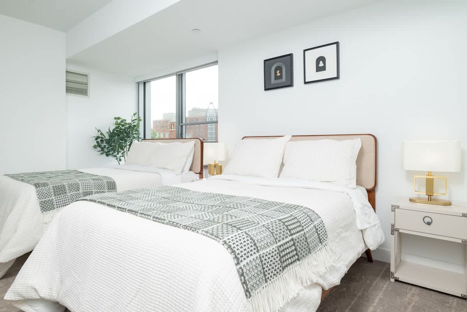 Building Photo - 425 Massachusetts Ave