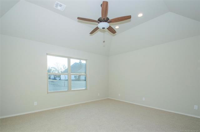 Building Photo - 4 bedroom home in Brighton Village