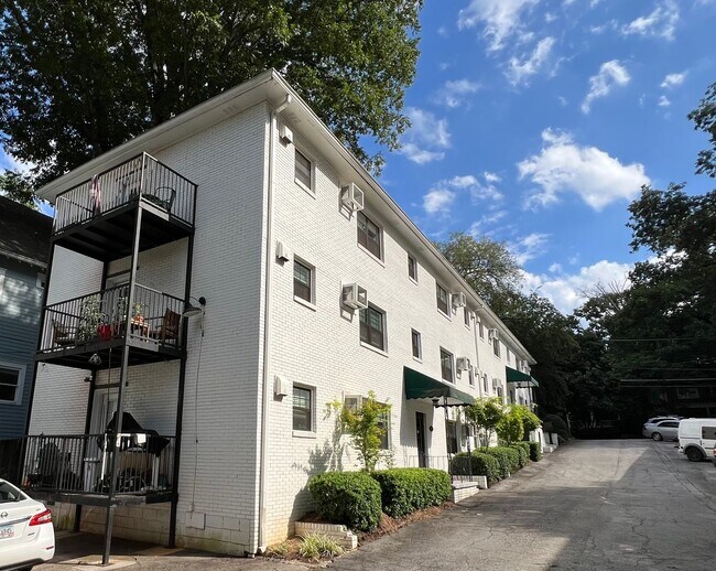 Building Photo - 2nd Floor 1BR/1BA + PORCH - Midtown Garden District