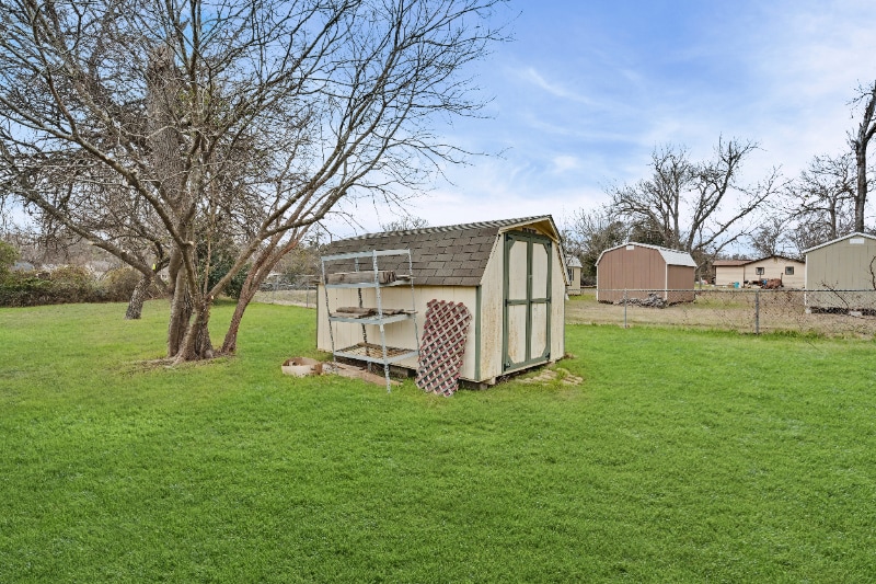 Building Photo - 1124 N Penelope St