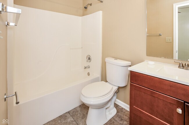 Building Photo - 5003 Lewiston Dr