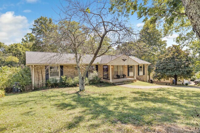 Building Photo - 509 Mathes Ct