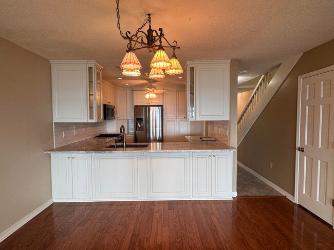 Building Photo - 806 Regatta Dr
