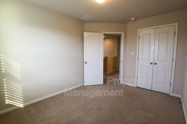 Building Photo - 4504 Esper Ln