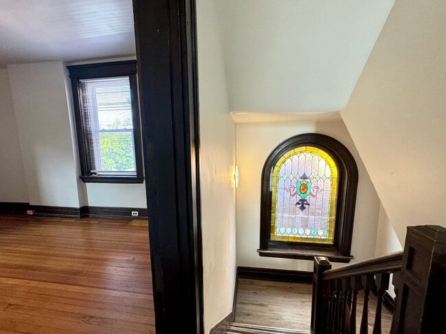 Building Photo - 301 W McMillan St