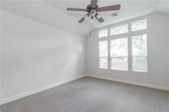Building Photo - 2611 Salerno Pl