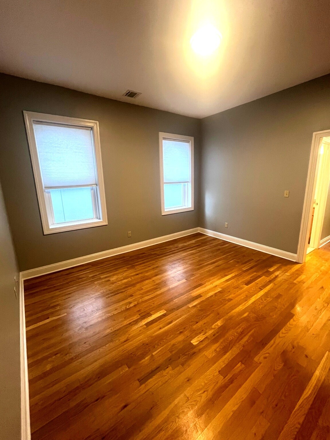 Living Room - 77-79 Washington St