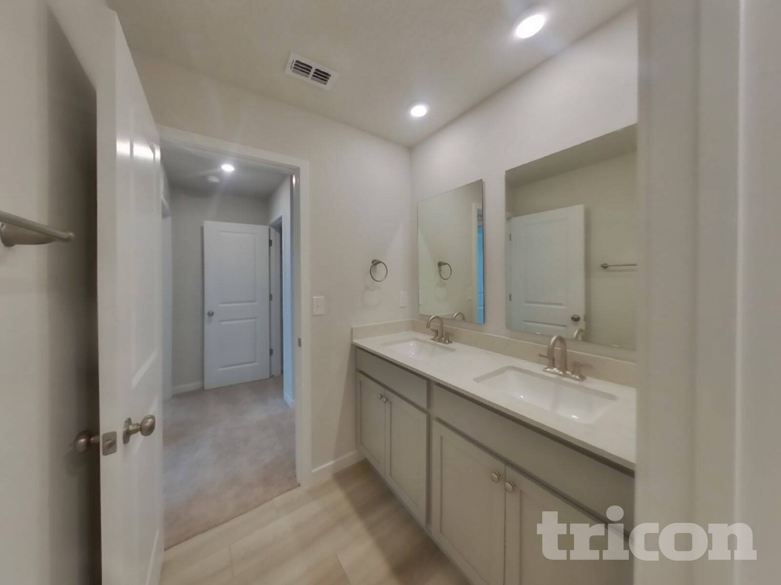 Building Photo - 14918 Macadamia Ln