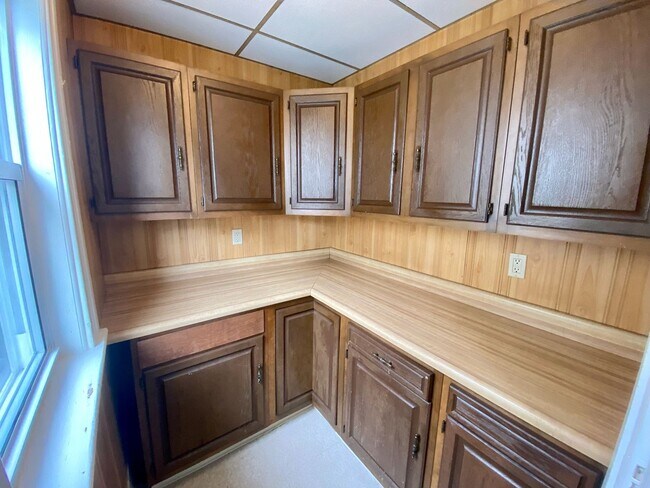 Building Photo - 14 Loring St