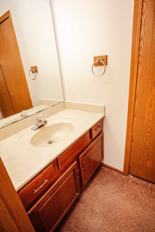 Building Photo - 4208 Foxfire Ct