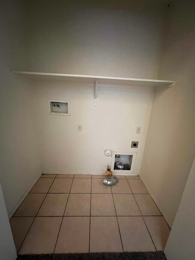 Building Photo - 7783 S Cobble Hill Ct
