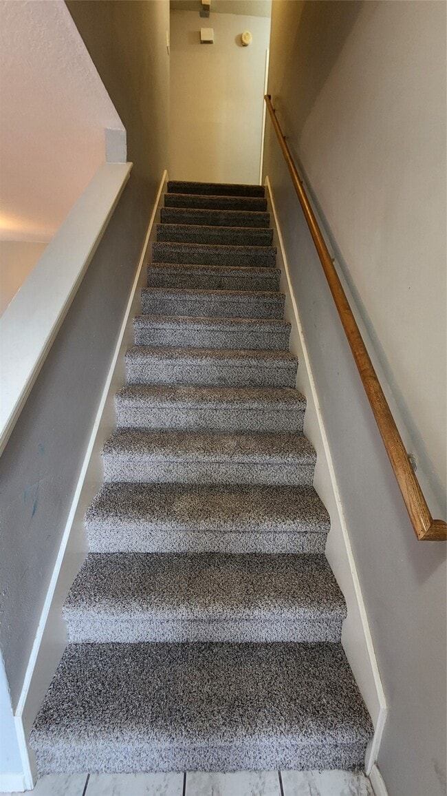 Building Photo - 7800 Summer Pl Dr