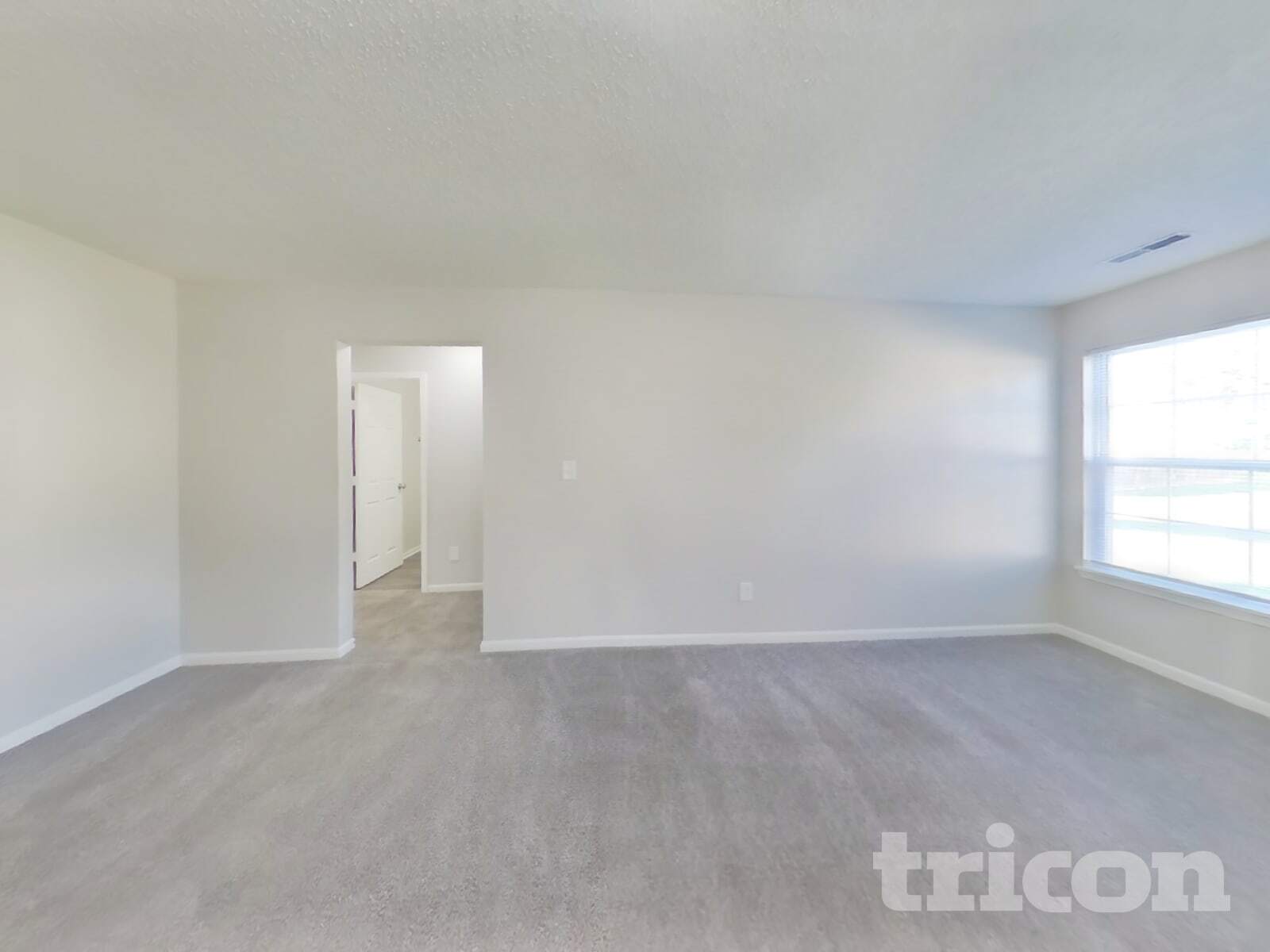 Building Photo - 5477 Wood Hollow Dr