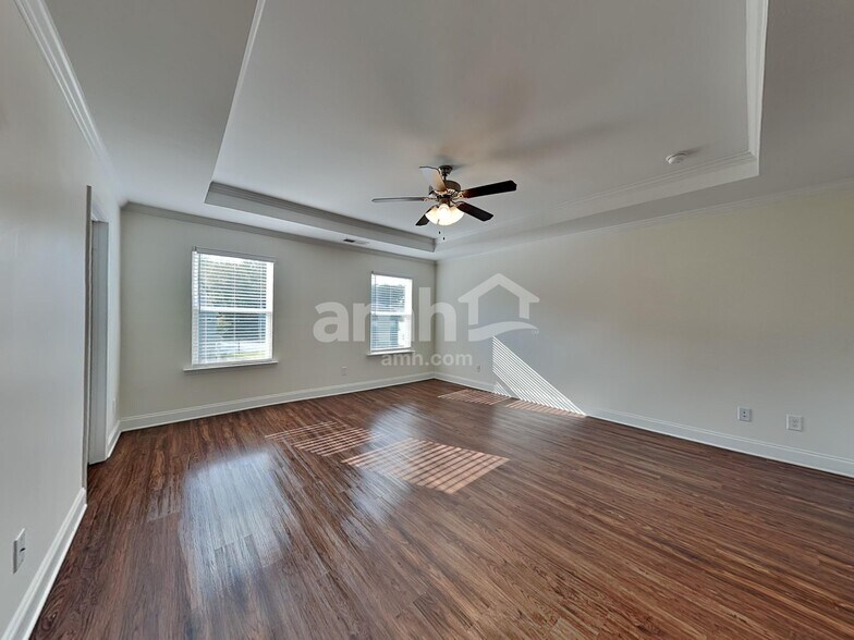 Building Photo - 401 Levon Ct