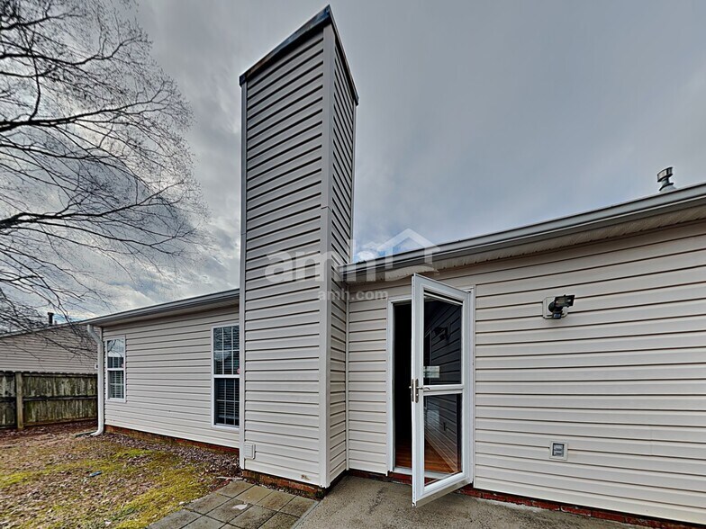Building Photo - 23 Ashridge Way