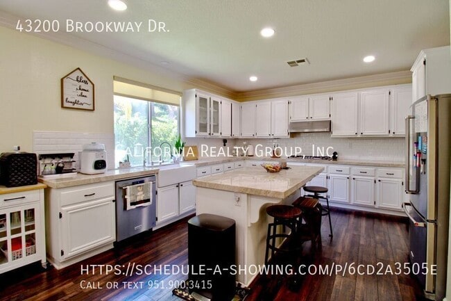Building Photo - 43200 Brookway Dr