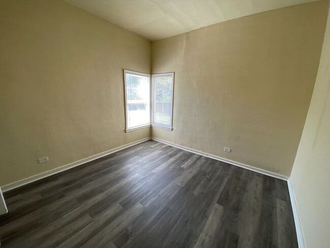 Building Photo - 1+ Bed 1 Bath, Single Family Home In Martinez