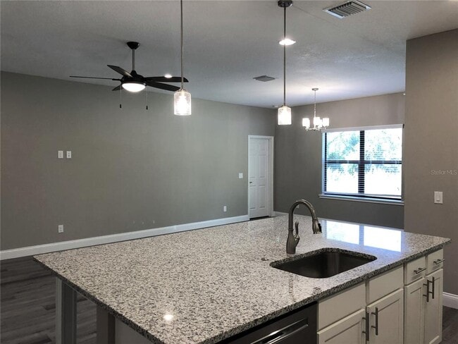 Building Photo - 957 Deming Dr