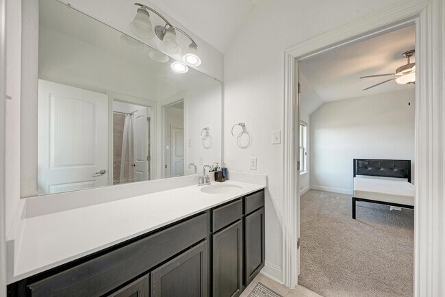 Building Photo - 101 Caponi Fish Ln