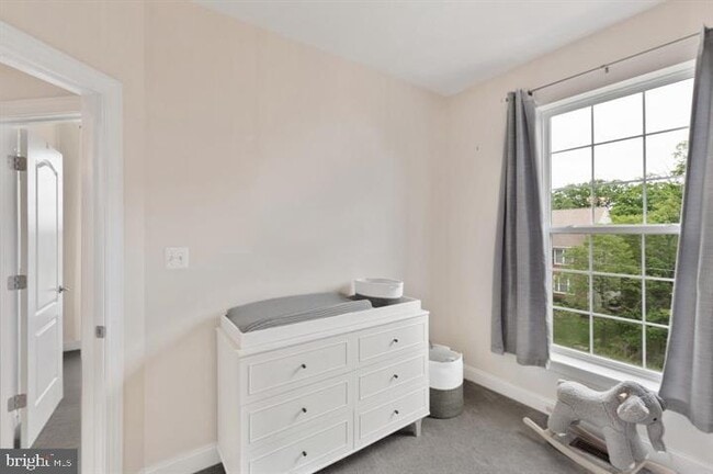 Building Photo - 46077 Hall Rd