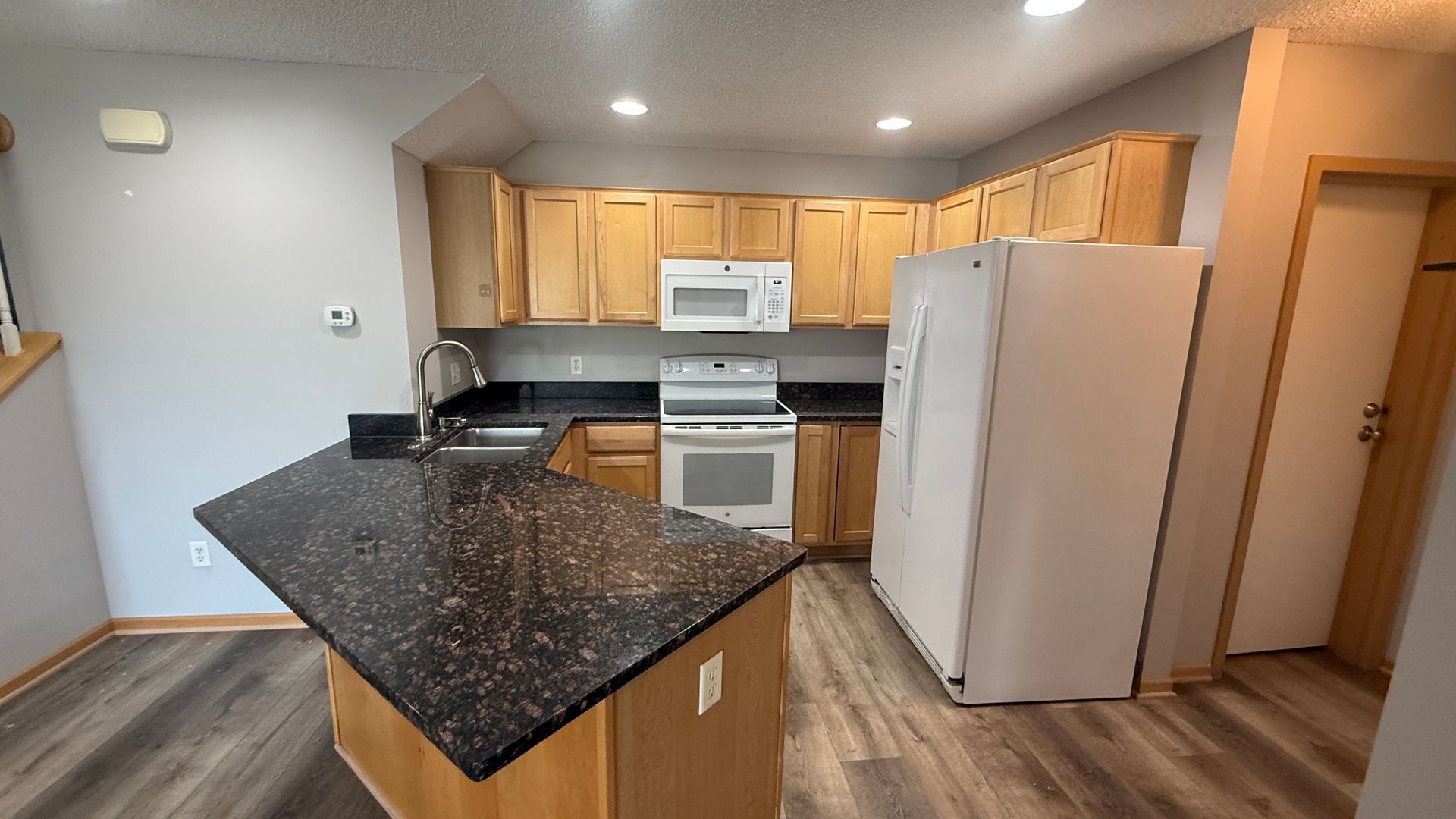 Building Photo - 16486 Elm Creek Ln