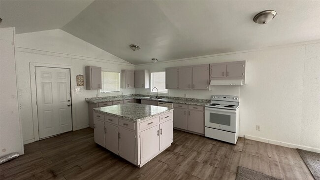 Building Photo - 2600 Stadium Dr