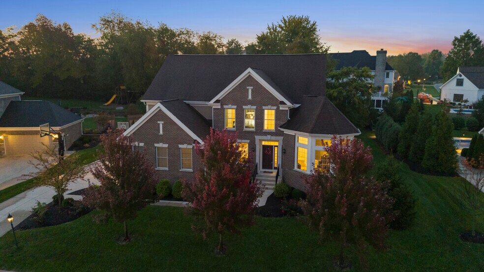 Building Photo - 10599 Geist View Dr
